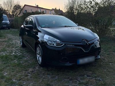 Używany Renault Clio IV 73 KM (53 kW) 2015 Czarny Hatchback