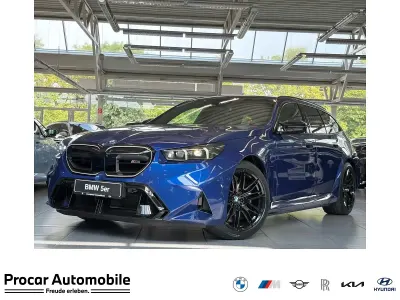 Neu BMW M5 Performance 544 PS (400 kW) 2026 Blau Kombi