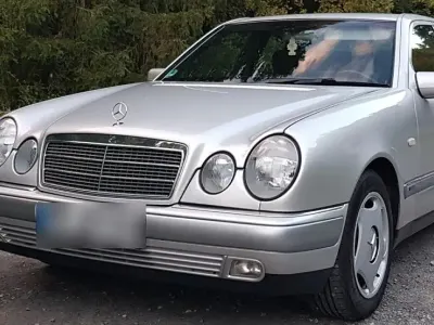 Brugt Mercedes E230 150 HK (110 kW) 1997 Sølv Sedan