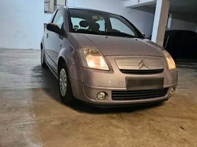 Gebraucht Citroën C2 60 PS (44 kW) 2002 Grau Kleinwagen