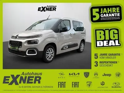 Begagnad Citroën Berlingo Feel 110 HK (80 kW) 2023 Beige Minibuss