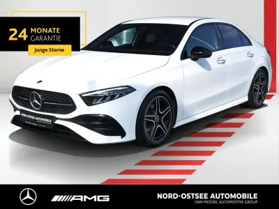 Gebraucht Mercedes A200 AMG 163 PS (119 kW) 2023 Weiß Limousine