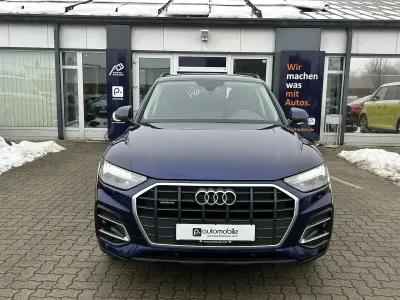 Second-hand Audi Q5 Basis 204 CP (150 kW) 2023 Albastru SUV