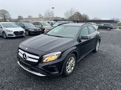 Mercedes GLA220