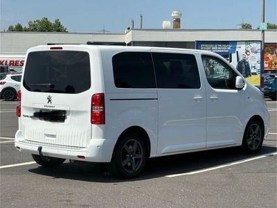 Peugeot Traveller