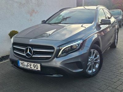 Mercedes GLA220