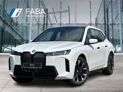 Gebraucht BMW iX M Sport 300 kW (408 PS) 2025 Weiß SUV