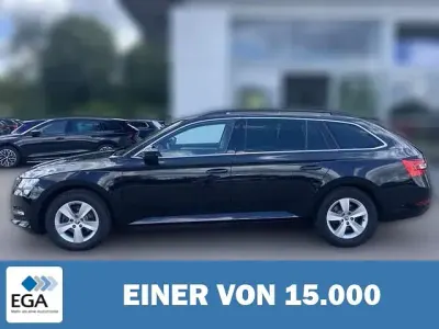 Gebraucht Skoda Superb Comfort 150 PS (110 kW) 2024 Schwarz metallic Kombi