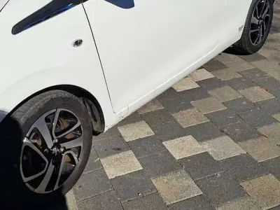 Occasion Peugeot 108 Active 72 PK (52 kW) 2019 Wit Sedan