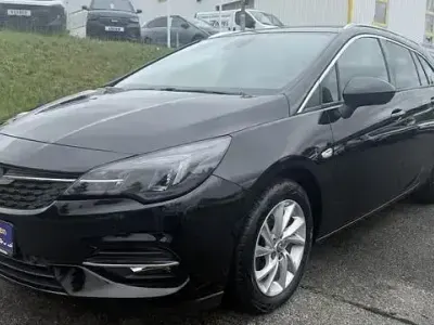 Gebraucht Opel Astra Elegance 131 PS (96 kW) 2022 Schwarz Kleinwagen