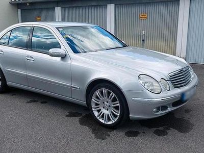 Gebraucht Mercedes E320 224 PS (164 kW) 2004 Silber Limousine