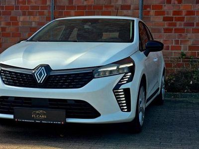 Gebraucht Renault Clio V Evolution 67 PS (49 kW) 2023 Weiß Limousine