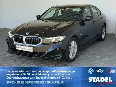 Gebraucht BMW 320e Sport Line 204 PS (150 kW) 2022 Schwarz Limousine