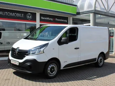 Gebraucht Renault Trafic Komfort 116 PS (85 kW) 2014 Weiß Van / Kleinbus