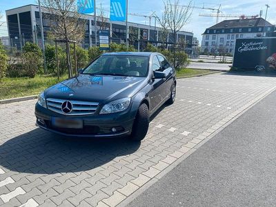 Gebraucht Mercedes C180 156 PS (114 kW) 2010 Blau Limousine