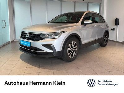 Silber Gebraucht 2021 VW Tiguan Active SUV | 25.990 € (Fairer Preis)