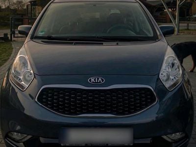 Gebraucht Kia Venga 128 PS (94 kW) 2015 Blau Kleinwagen