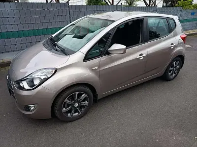 Gebraucht Hyundai ix20 Space 125 PS (91 kW) 2019 Beige Kleinwagen