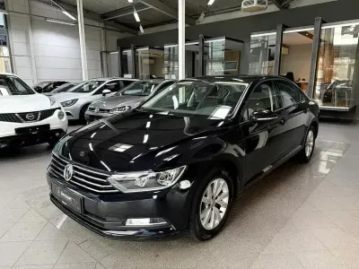 Używany VW Passat Trendline 125 KM (91 kW) 2018 Czarny Sedan/Limuzyna