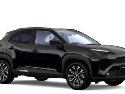 Neu Toyota Yaris Hybrid Active 131 PS (96 kW) 2026 Black mika Van / Kleinbus