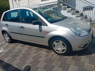 Brugt Ford Fiesta 85 HK (62 kW) 2003 Sølv Hatchback