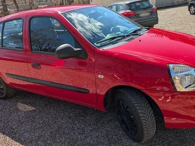 Usata Renault Clio II Expression 75 CV (55 kW) 2010 Rosso Utilitaria