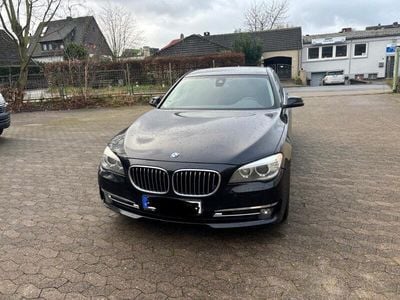 BMW 730