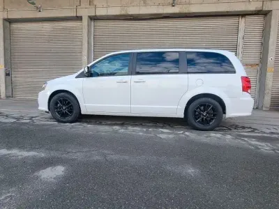 Gebraucht Dodge Grand Caravan 287 PS (211 kW) 2019 Weiß Van / Kleinbus
