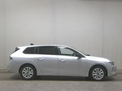 Gebraucht Opel Astra Business 131 PS (96 kW) 2024 Grau Kleinwagen