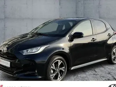 Neu Toyota Yaris Hybrid 116 PS (85 kW) 2025 Schwarz Limousine