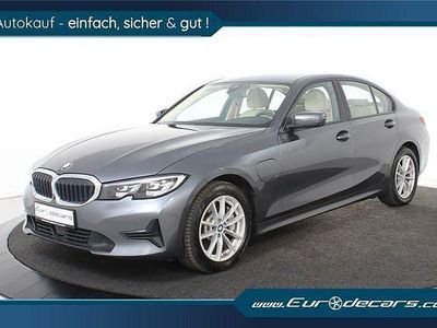 BMW 330e