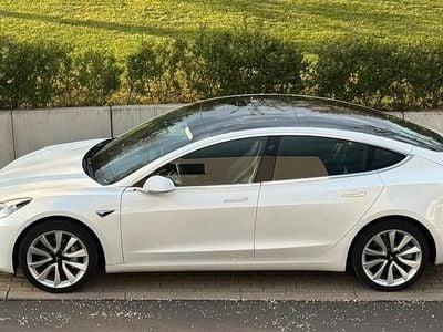 Second-hand Tesla Model 3 Standard Range Plus 239 kW (325 CP) 2020 Alb Berlinǎ