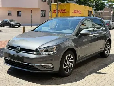 Gebraucht VW Golf VII Join 135 PS (99 kW) 2019 Grau Limousine