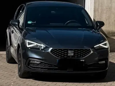 Gebraucht Seat Leon 150 PS (110 kW) 2021 Grau Limousine