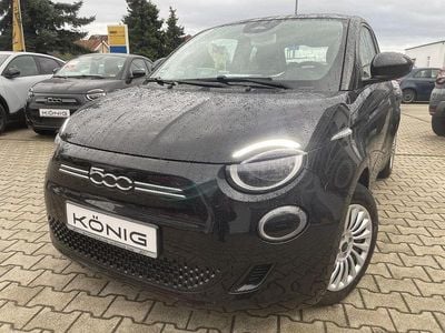 Schwarz Gebraucht 2023 Fiat 500e Limousine | 19.998 € (Guter Preis)