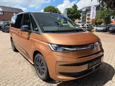 Neu VW Multivan Edition 150 PS (110 kW) 2025 Braun Van / Kleinbus