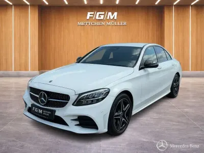 Gebraucht Mercedes C180 AMG line 156 PS (114 kW) 2021 Unilack polarweiß Limousine