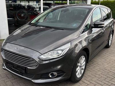 Gebraucht Ford S-MAX Titanium 239 PS (175 kW) 2018 Magnetic Van / Kleinbus