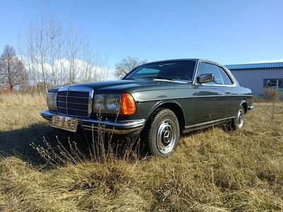 Gebraucht Mercedes 280 185 PS (136 kW) 1979 Schwarz Coupé