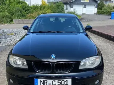 Gebraucht BMW 120 Sport Line 122 PS (89 kW) 2006 Schwarz Kleinwagen