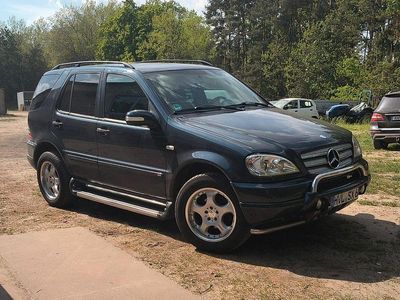 Mercedes ML320