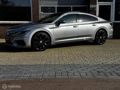 Gebraucht VW Arteon R-line 150 PS (110 kW) 2018 Grau Kleinwagen