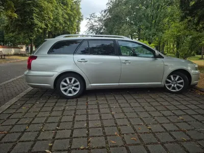 Gebraucht Toyota Avensis Sol 129 PS (94 kW) 2006 Grau Kombi