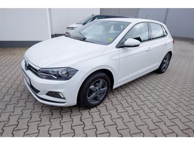 Gebraucht VW Polo Comfortline 95 PS (69 kW) 2017 Pure white (metallic) Kleinwagen