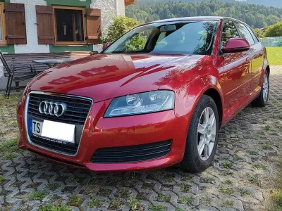 Gebraucht Audi A3 Attraction 125 PS (91 kW) 2010 Rot Kleinwagen