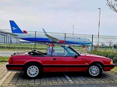 Usata Ford Mustang 228 CV (167 kW) 1989 Rosso Cabrio