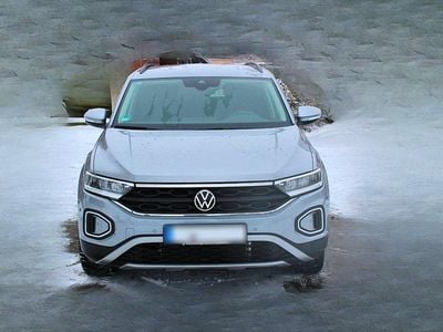 Gebraucht VW T-Roc Move 150 PS (110 kW) 2024 Silber SUV