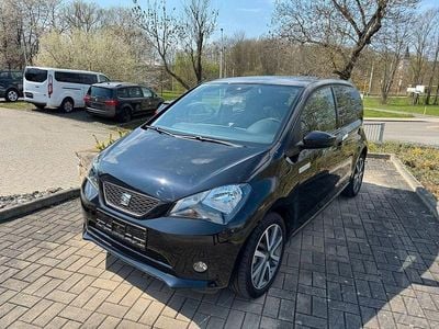 Begagnad Seat Mii 61 kW (83 HK) 2019 Svart Halvkombi