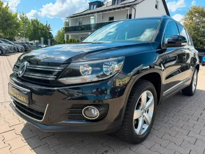 Gebraucht VW Tiguan Sportline 140 PS (102 kW) 2013 Schwarz SUV