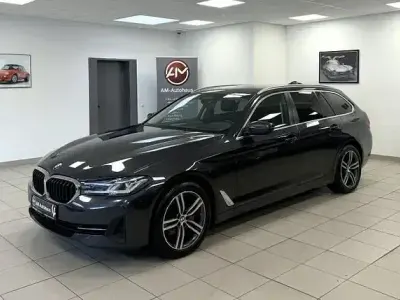 Gebraucht BMW 520 Sport Line 190 PS (139 kW) 2022 Grau Limousine